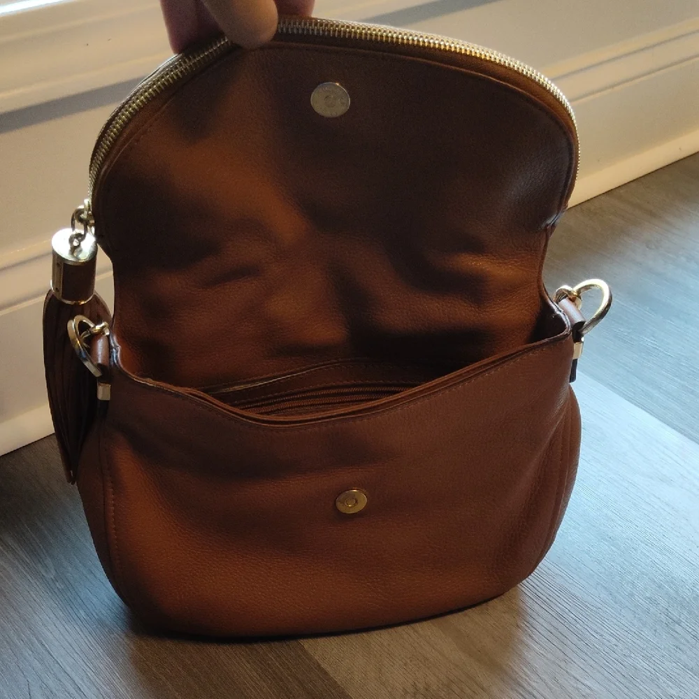 Michael Kors Tan Shoulder Bag with Gold Hardware